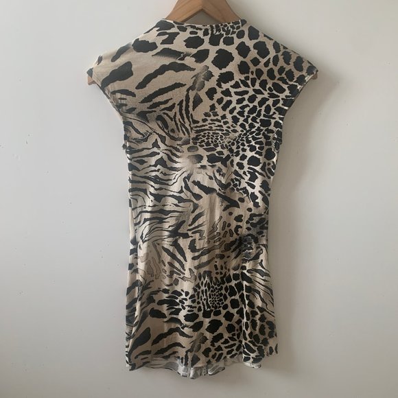 Leopard Print Top with Hardware Sz XS - Picture 2 of 3